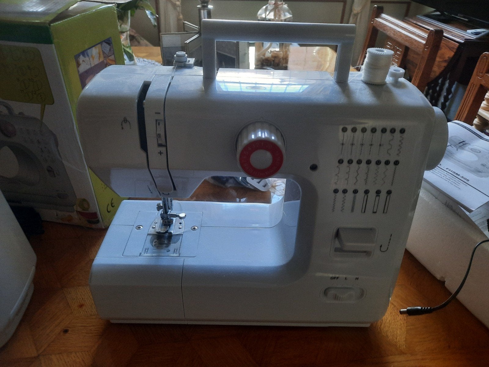 2 stuks naaimachine. Werken perfect. Incl voetpedaal., Ophalen, Gebruikt, Naaimachine, Overige merken