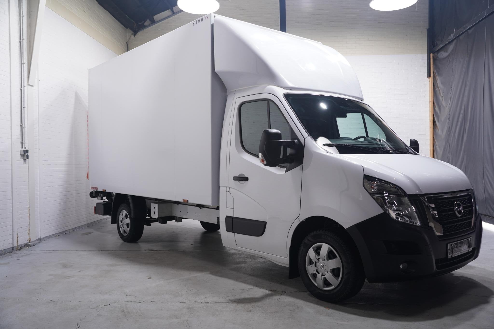 Renault Master 2.3 DCi 163 pk Bakwagen met Laadklep Navi, Ai, Voorwielaandrijving, Start-stop-systeem, Stof, Gebruikt