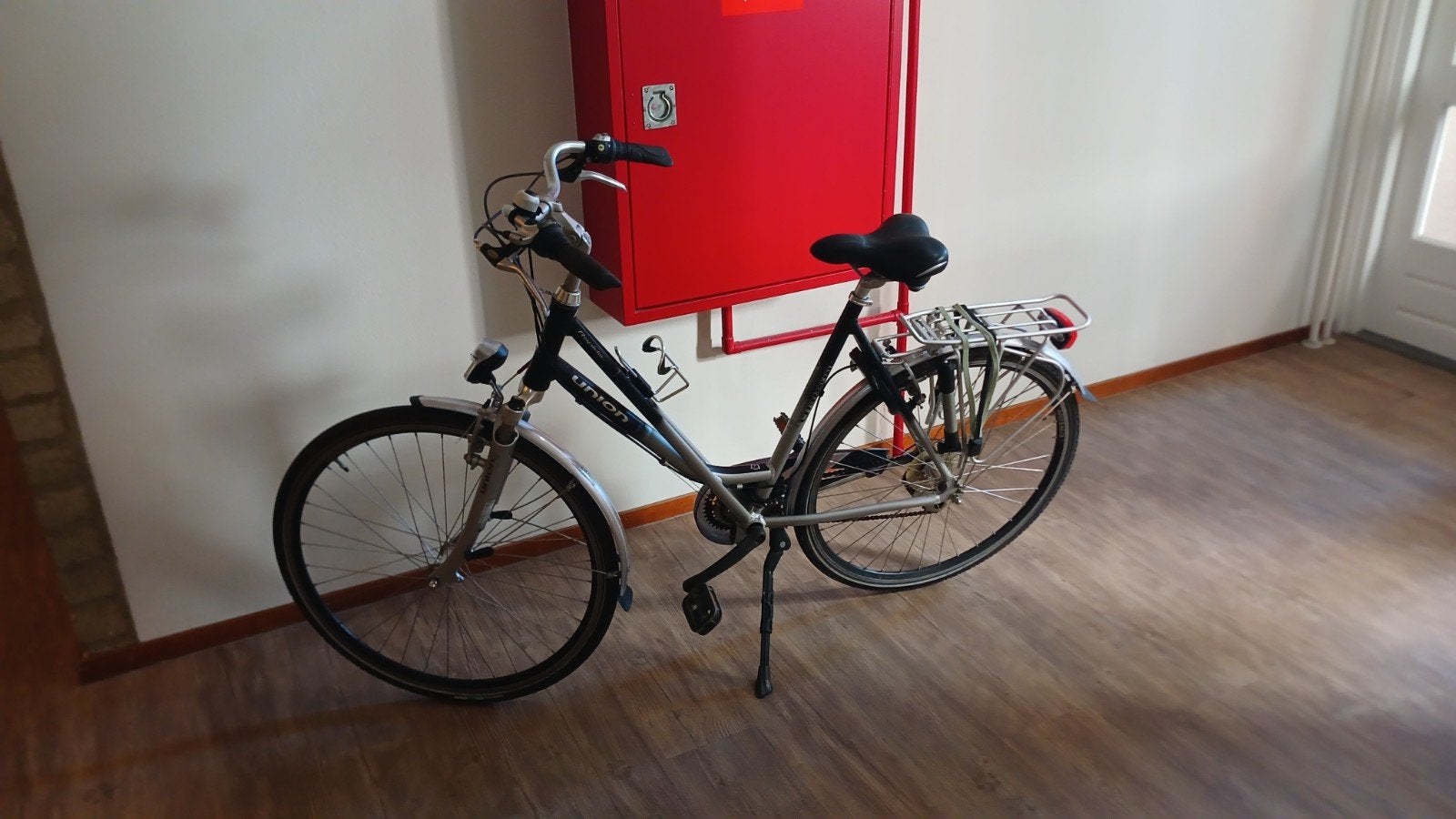 Union Damesfiets met 7 versnellingen en bagagedrager, Fietsen en Brommers, Velgrem, Versnellingen, Ophalen, Overige merken