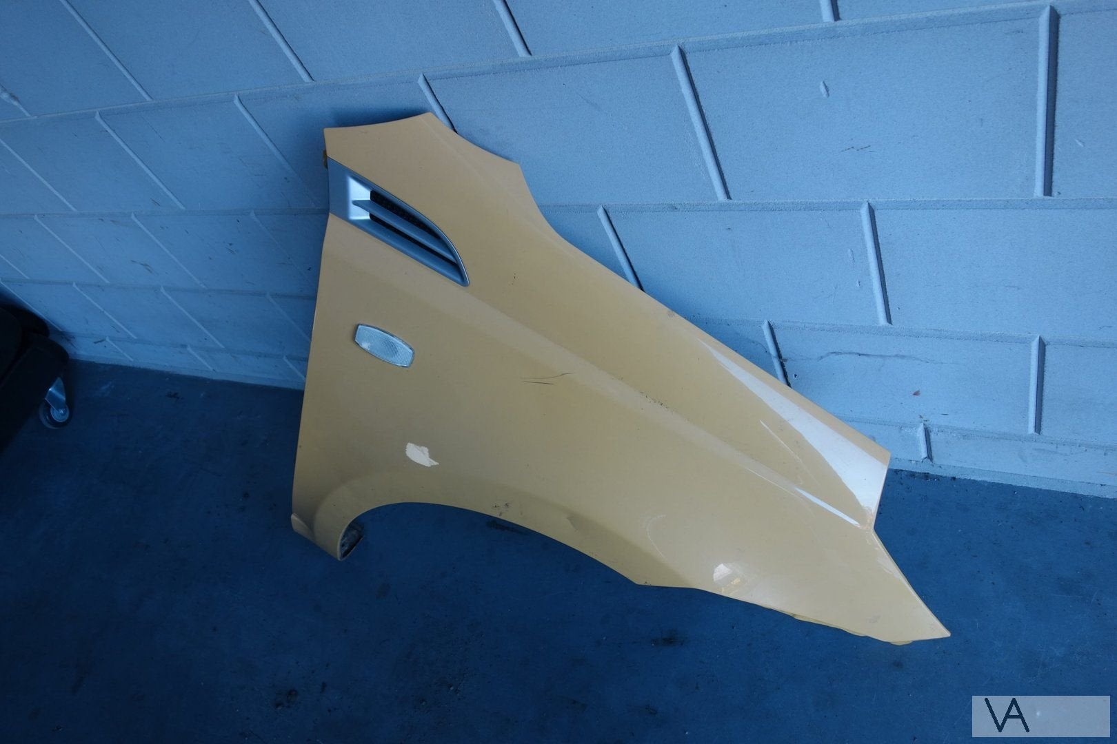 Chevrolet Aveo 2009 - 2012 voorscherm rechts restyle putje, Gebruikt, -, Ophalen of Verzenden, Spatbord