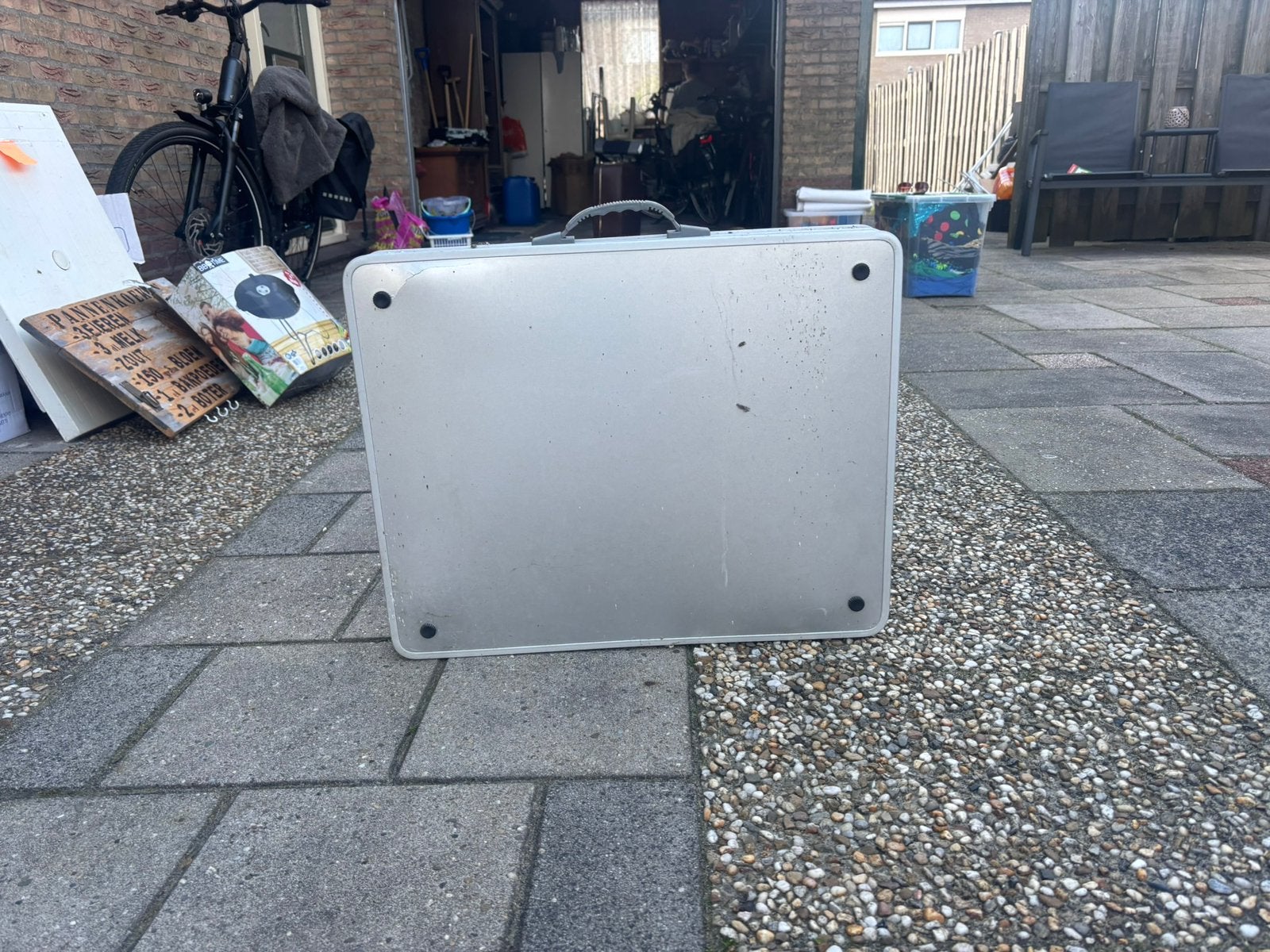 Bbq, kastje en tafeltje voor op de camping, Ophalen, Zo goed als nieuw, Campingkast