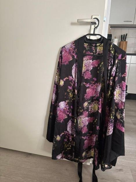 Kimono maat M/L van de Hunkemöller, Kleding | Dames, Ondergoed en Lingerie, Hunkemöller, Ophalen of Verzenden, Overige kleuren