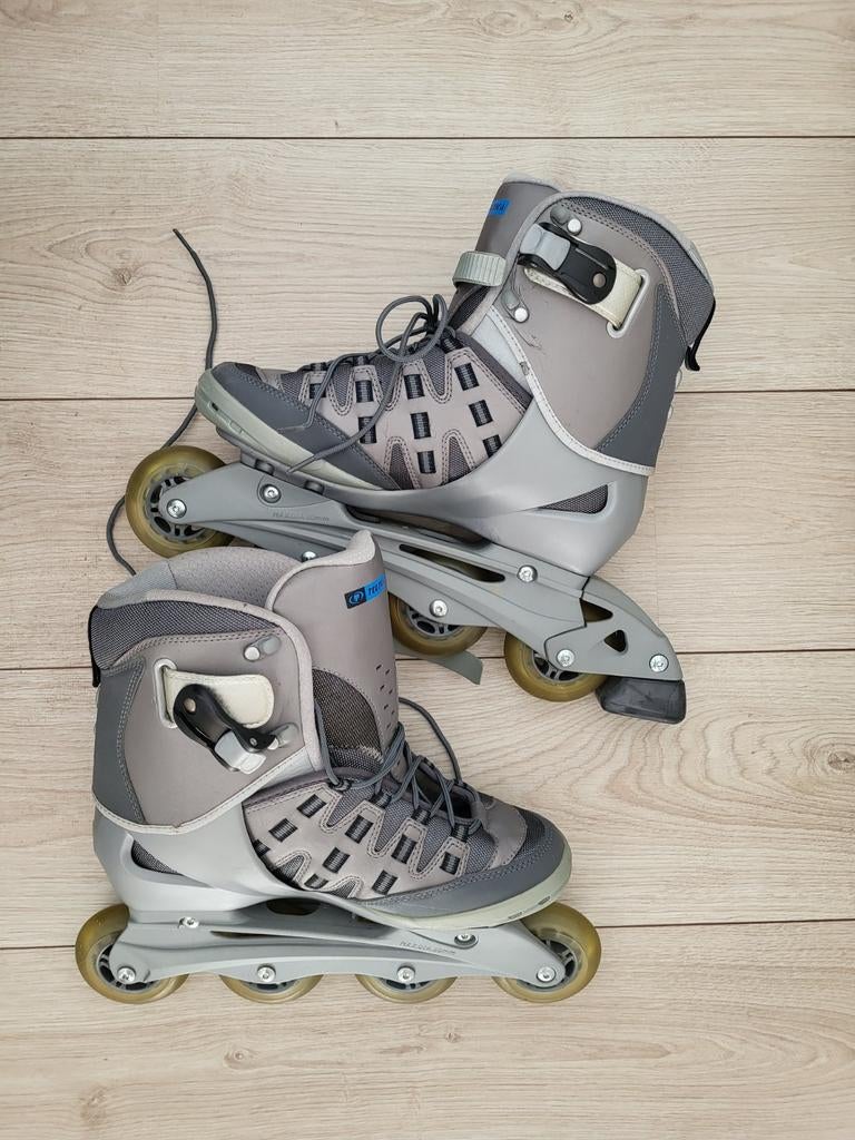 Tecnica skeelers maat 42 met beschermers, Dames, Zo goed als nieuw, Inline skates 4 wielen, Ophalen