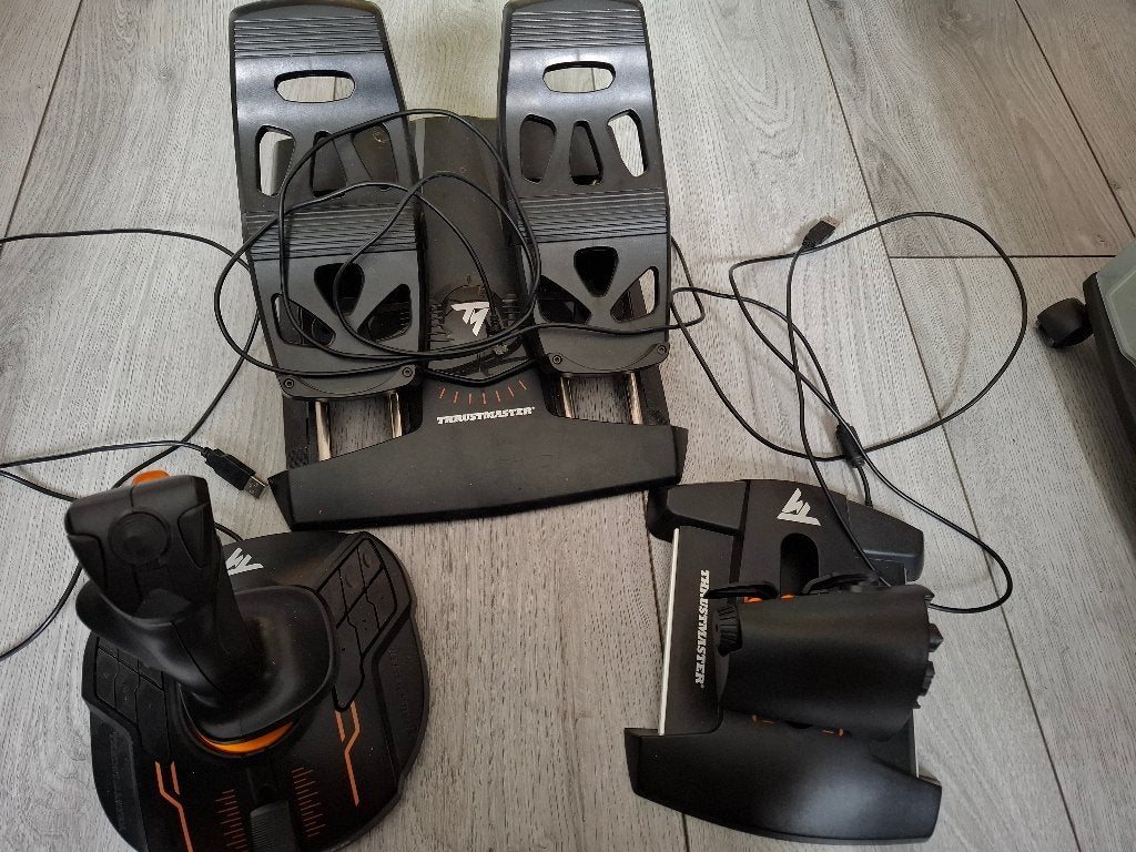 Thrustmaster T.16000M FCS HOTAS Flight Stick & Pedalen, Computers en Software, Ophalen, Gebruikt, Thrustmaster
