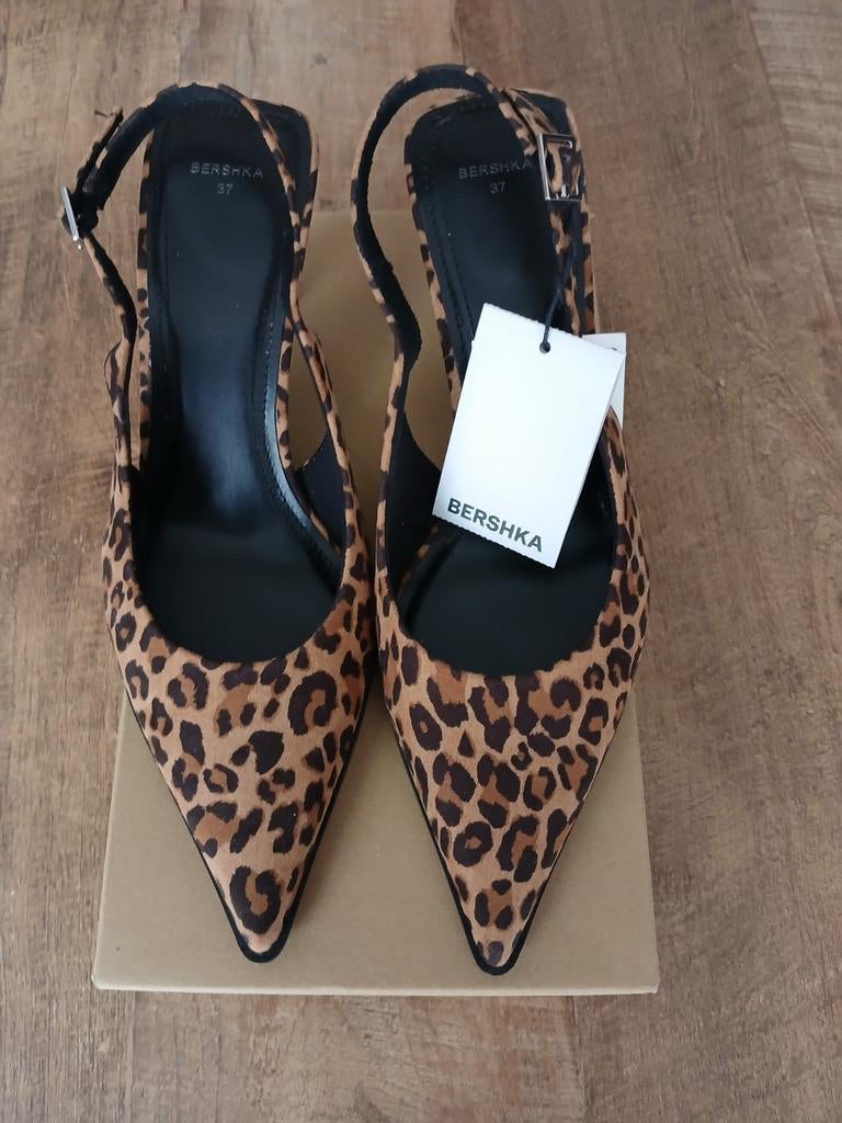 Bershka Nieuwe Panterprint Pumps Maat 37, Pumps, Bruin, Nieuw, Bershka
