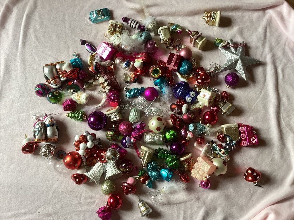 Kerstballen mega veel bonte kerstfiguren, Ophalen of Verzenden, Zo goed als nieuw