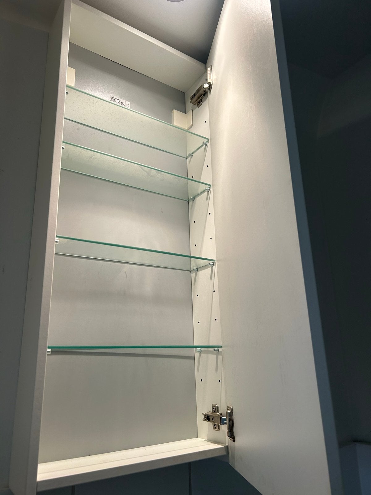 IKEA GODMORGON badkamerkastje - gratis - zelf demonteren, Huis en Inrichting, Badkamer | Badkamermeubels, Ophalen, (Half)hoge kast