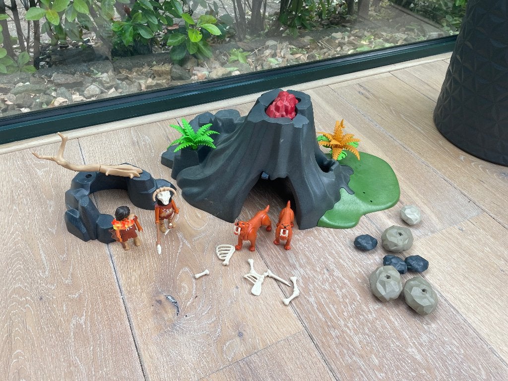 Playmobil Oertijd Vulkaan, holbewoners + sabeltandtijgers, Kinderen en Baby's, Speelgoed | Playmobil, Ophalen, Wild life, Gebruikt