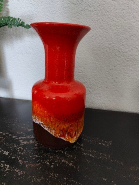 Vintage vaas Jasba West-Germany oranje rood bruin, Gebruikt, Met patroon/structuur, Ophalen of Verzenden, 22 cm
