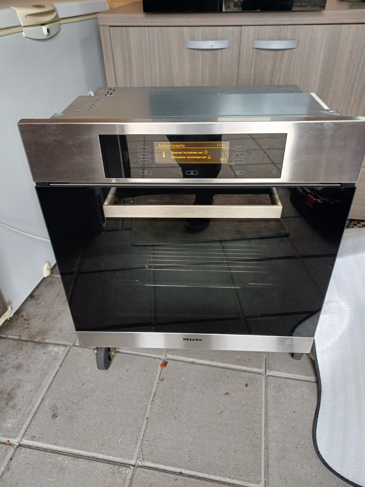 Miele H 6200 BM -oven - Inbouw - Zo goed als nieuw, 60 cm of meer, Ophalen of Verzenden, Inbouw, Miele