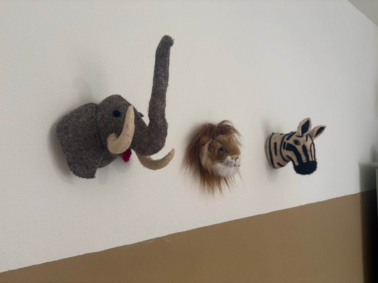 Jungle kamer, decoratie dierenkoppen: olifant, leeuw, zebra, Ophalen of Verzenden, Zo goed als nieuw