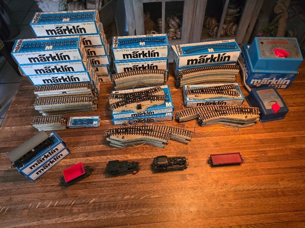 Verzameling Märklin H0  M rails met Loc's, Wagons en Trafo's, Wisselstroom, Ophalen of Verzenden, Märklin, Gebruikt