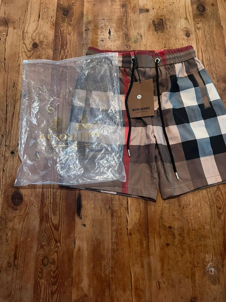 burberry korte shorts maat M, Maat 48/50 (M), Beige, Nieuw, Ophalen of Verzenden