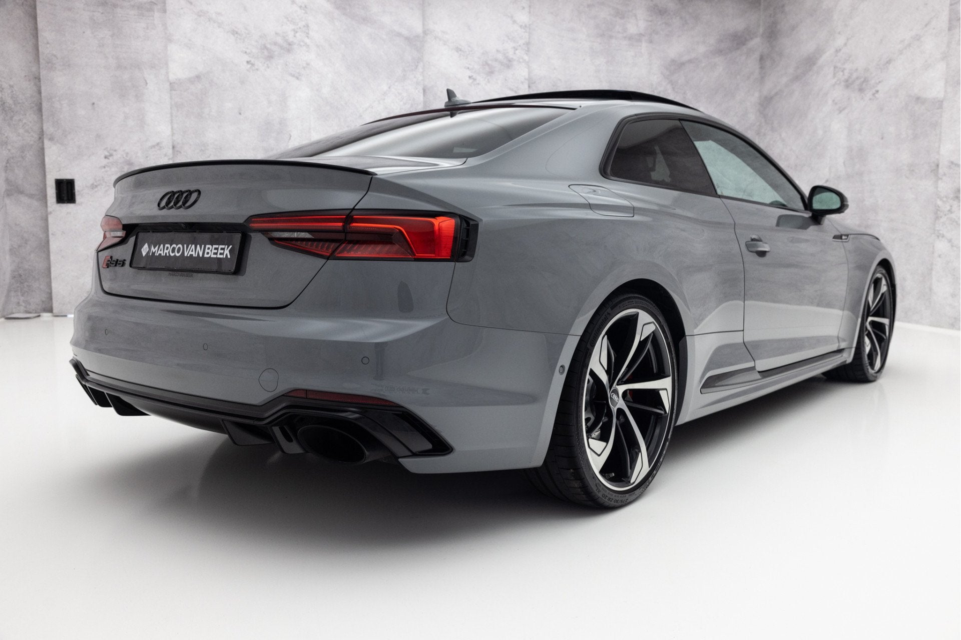 Audi RS5 Coupé 2.9 TFSI Quattro | Pano | RS Design Rood | N, Automaat, 12 maanden, Gebruikt, RS5