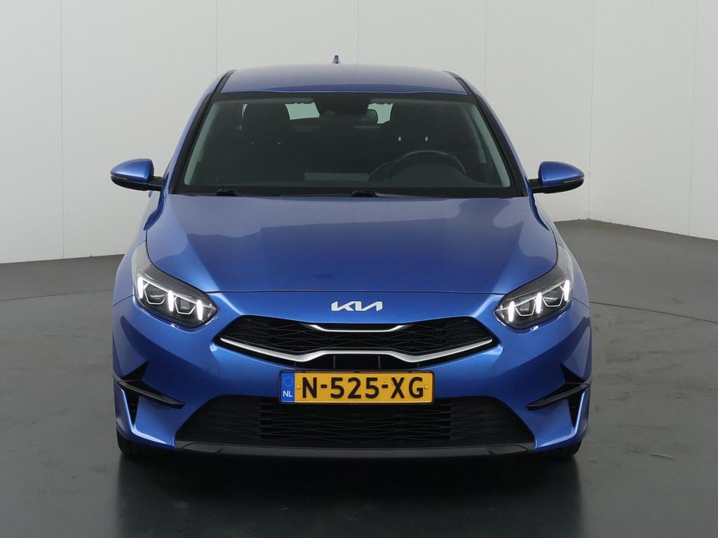 Kia Ceed 1.5 T-GDi DynamicLine | Trekhaak | Navigatie | Park, Stof, Gebruikt, Euro 6, 4 cilinders