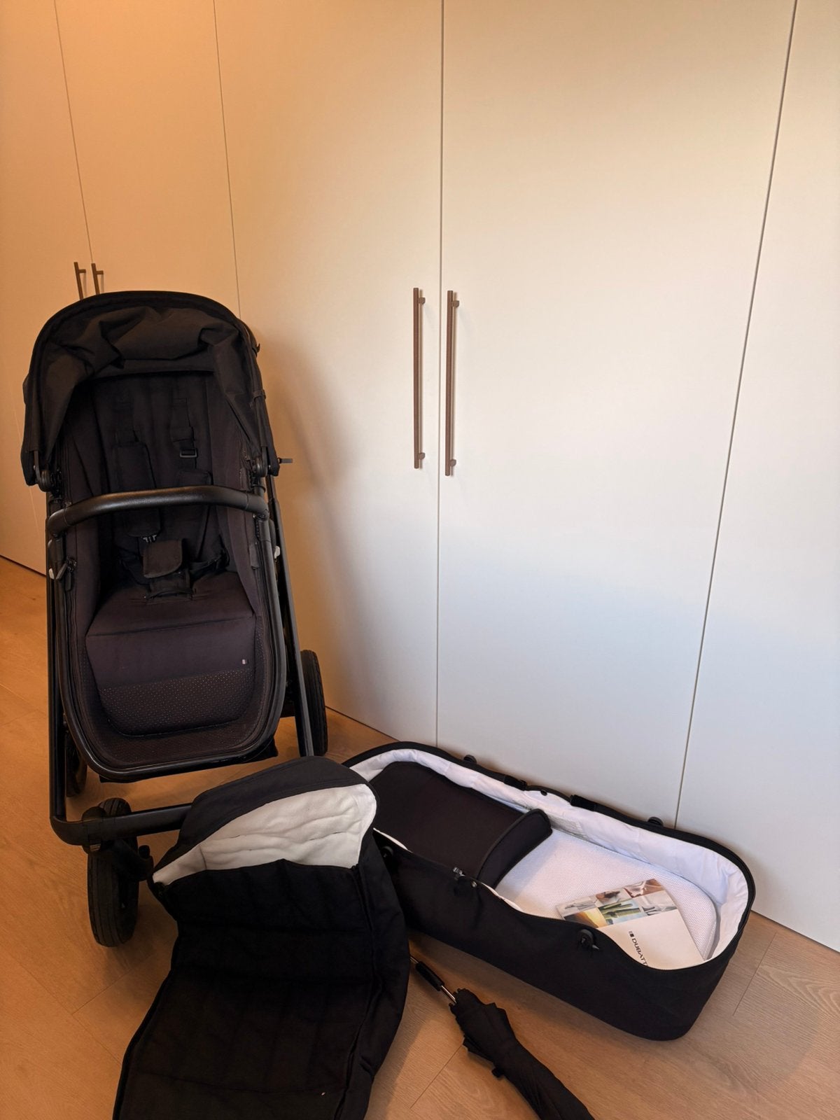 Dubatti one kinderwagen zwart, Kinderen en Baby's, Kinderwagens en Combinaties, Ophalen, Gebruikt, Overige merken