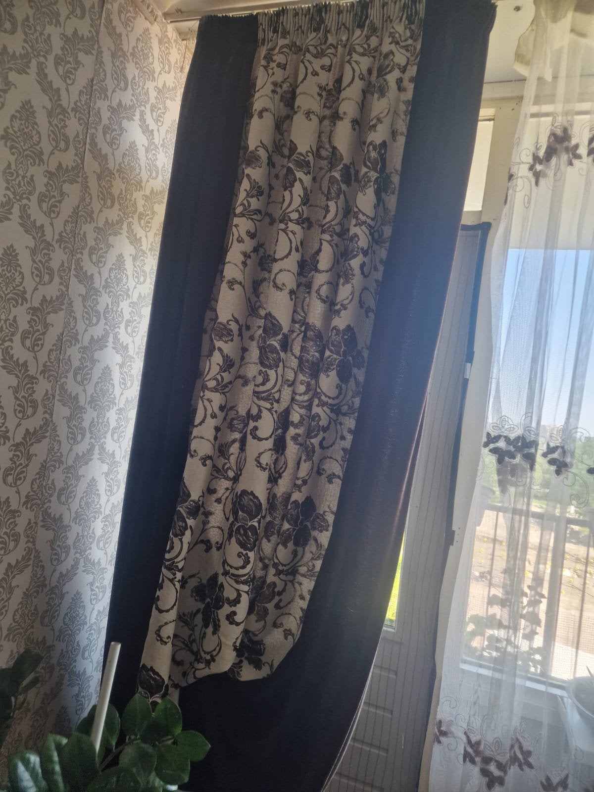 Decoratieve Gordijnen met Bloemenpatroon, Huis en Inrichting, Stoffering | Gordijnen en Lamellen, Ophalen of Verzenden, Gebruikt