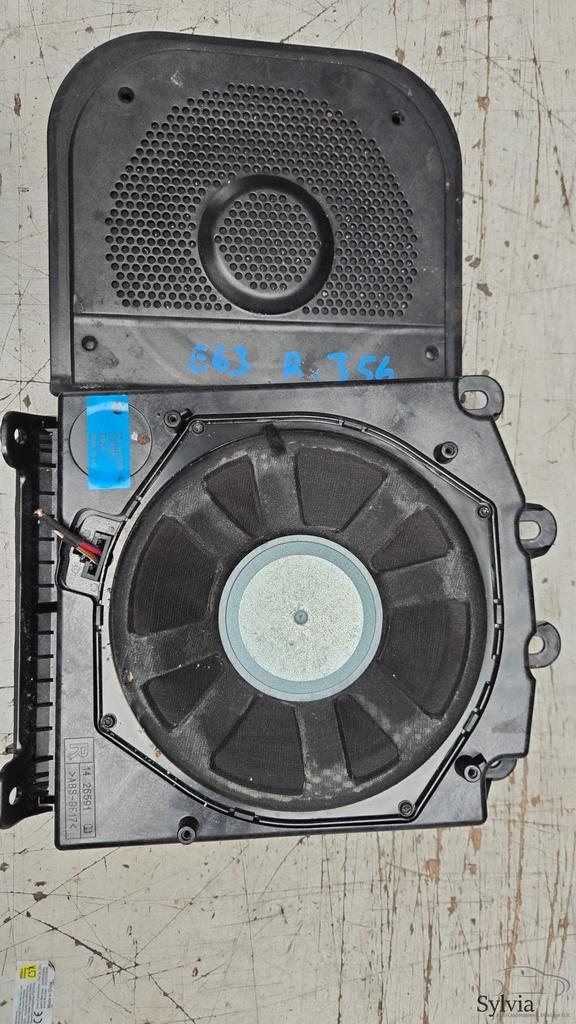 Subwoofer speaker rechts BMW 5 / 6 serie E60 E61 E63 + LCi 6, Auto diversen, Autoradio's, Ophalen of Verzenden