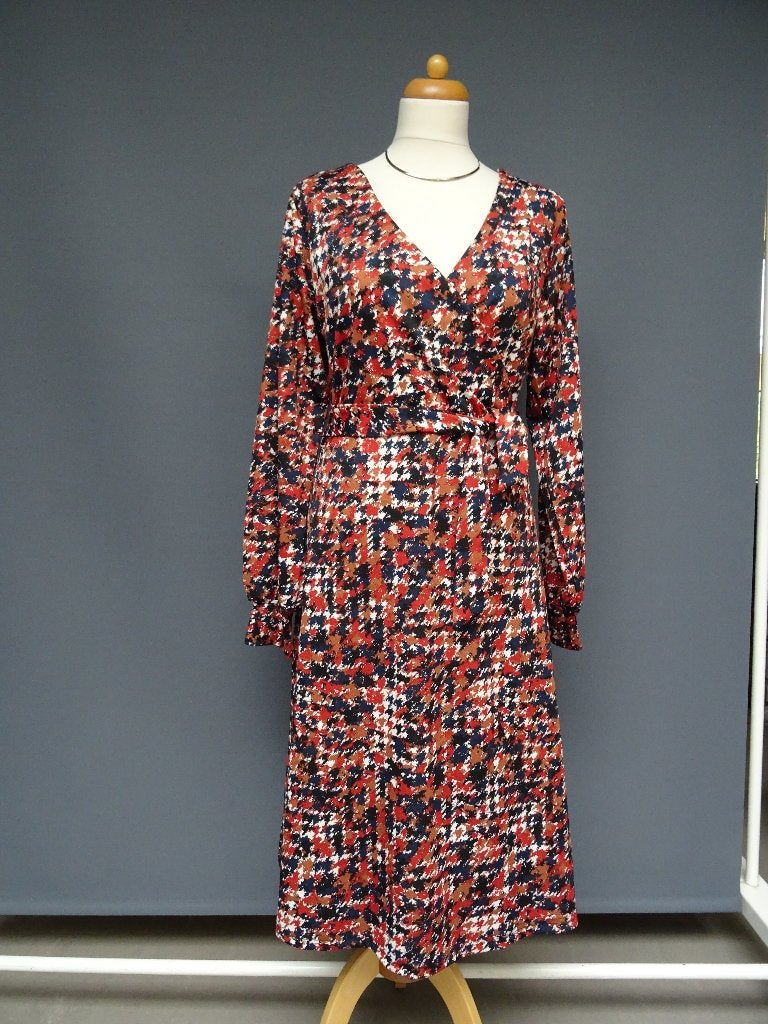 SALE !! CASUAL LADIES maat XL, jurk met overslaglijfje., Meerkleurig, Ophalen of Verzenden, Zo goed als nieuw, Knielengte