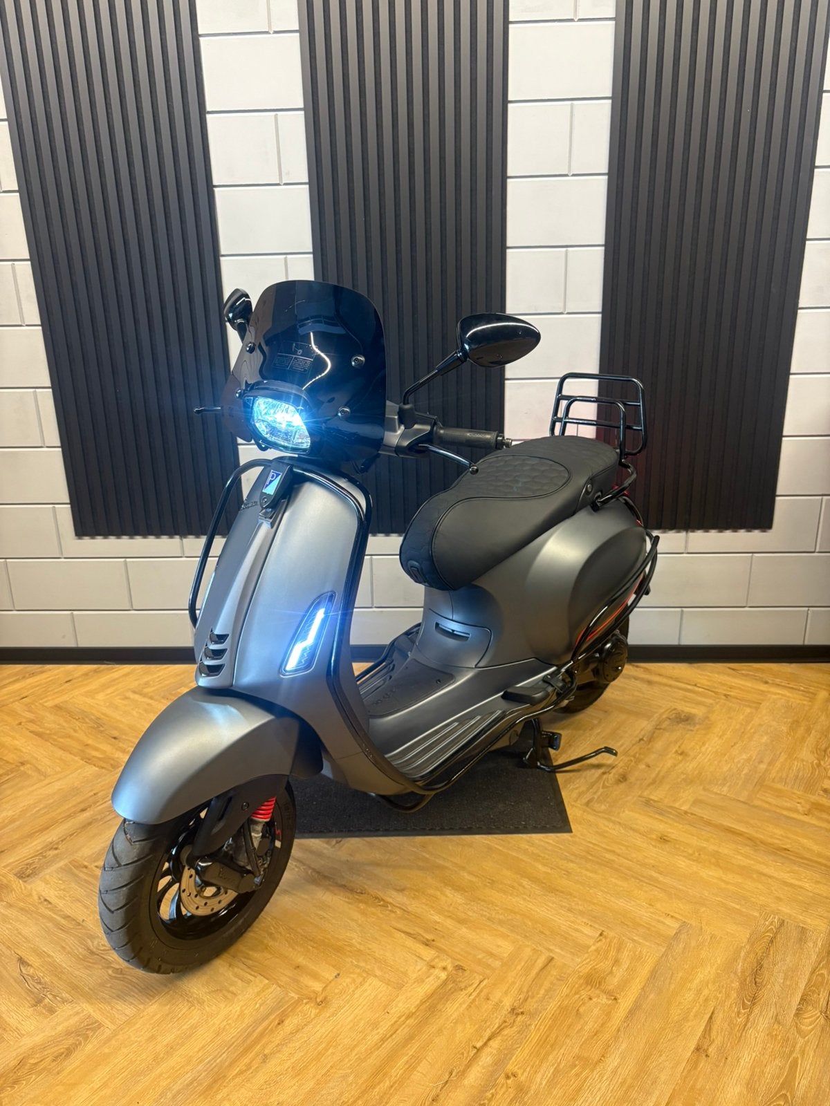 VESPA SPRINT 4T 3V BROM 2020 FULL OPTION MAT GRIJS, Overige modellen, Maximaal 45 km/u, Ophalen of Verzenden, Zo goed als nieuw