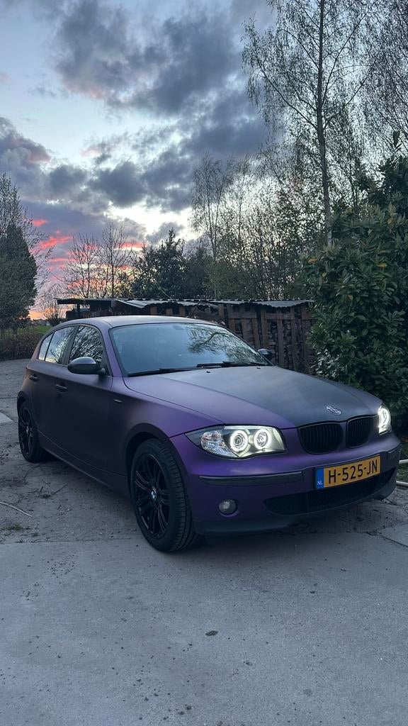 BMW 1 serie 116i Midnight Purple, Auto's, 1596 cc, Zwart, 635 kg, 1200 kg