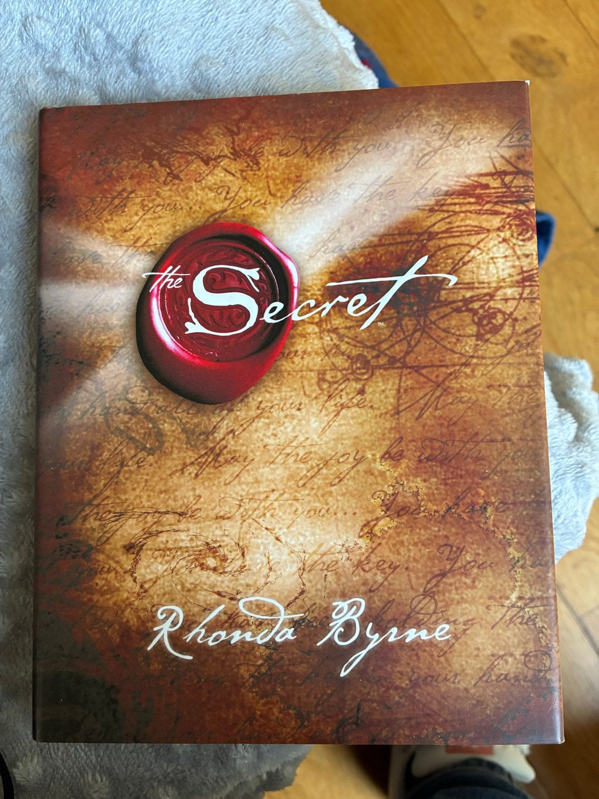 Rhonda Byrne -Het Geheim (The Secret) - Rhonda Byrne, Boeken, Ophalen of Verzenden, Gelezen, Nederland