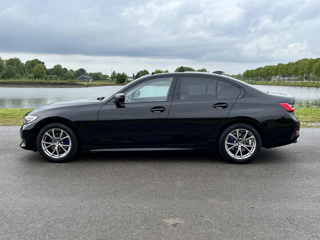 BMW 3-serie 320i High Executive Keyless, clima, stoelverwarm, Auto's, Automaat, Achterwielaandrijving, Gebruikt, Euro 6
