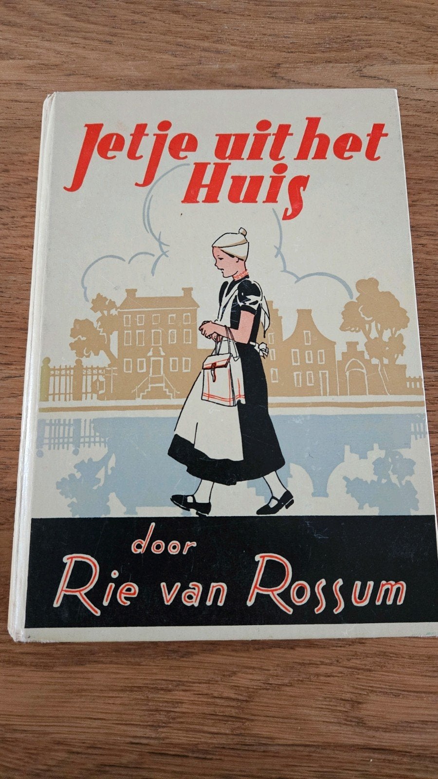 Jetje uit het Huis - Rie van Rossum - 1951, Boeken, Ophalen of Verzenden, Gelezen