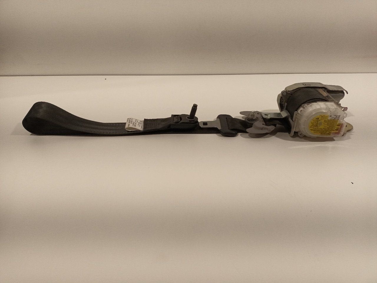 Veiligheidsgordel rechts voor Hyundai i30, Auto-onderdelen, Onderdelen@venauto.nl, Van der Ven Autorecycling B.V., Gebruikt, Ettenseweg 76, 4706 PB Roosendaal, The Netherlands