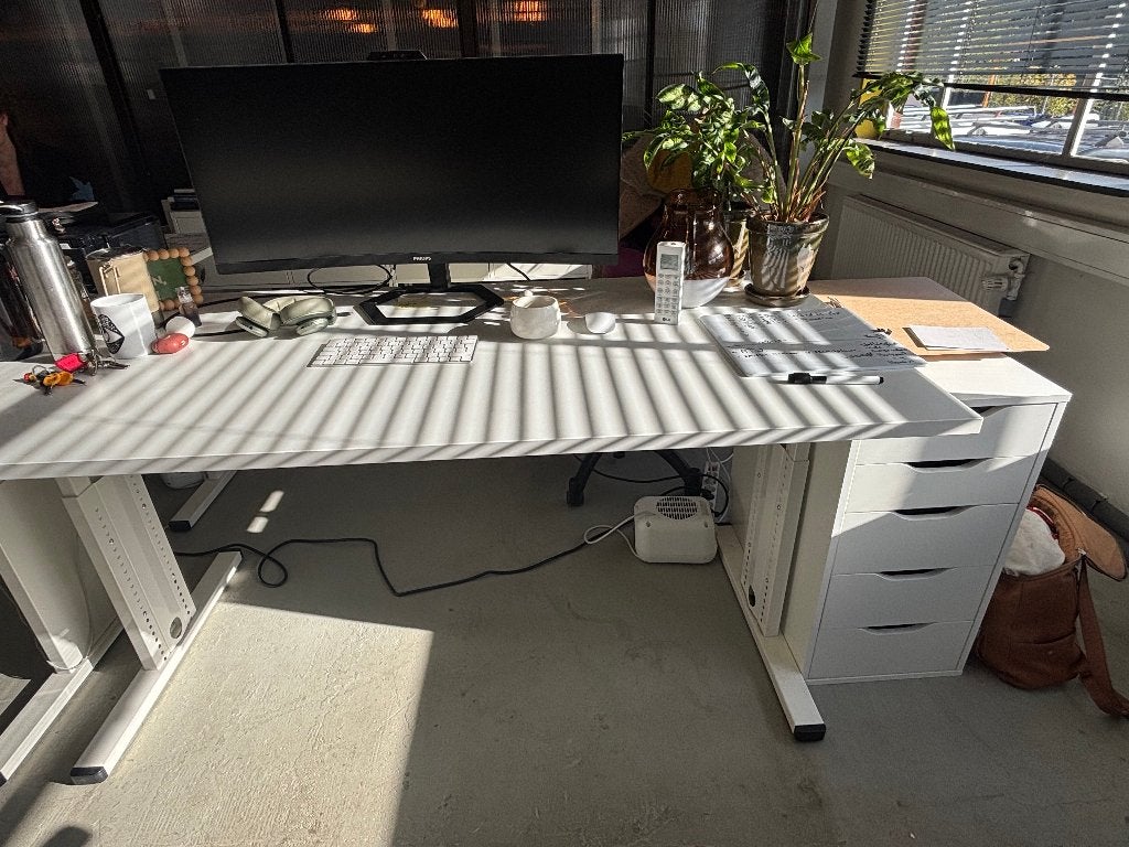 Vier witte bureau's (hetzelfde type), Ophalen, 160 cm, Gebruikt, 100 cm