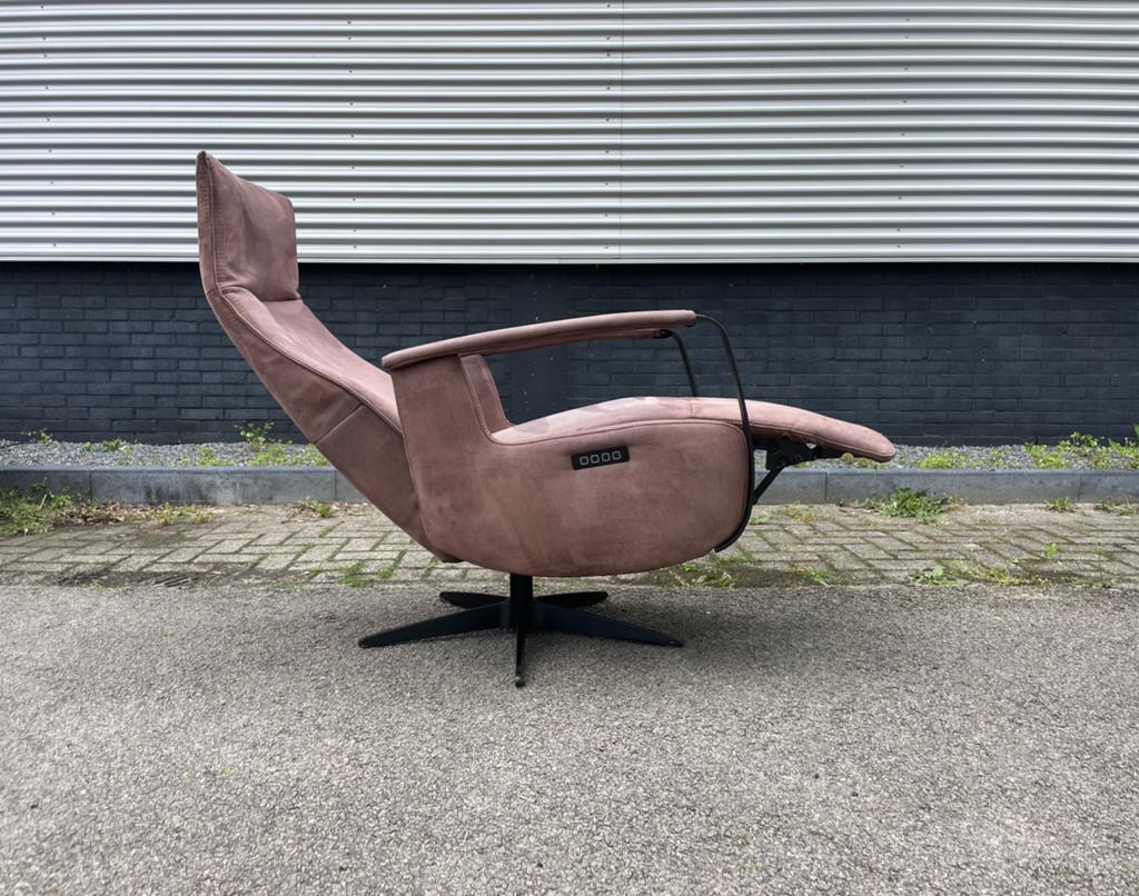 Bruine elektriche relax fauteuil / relax stoel op accu, Gebruikt, Minder dan 75 cm, Ophalen of Verzenden, Nvt