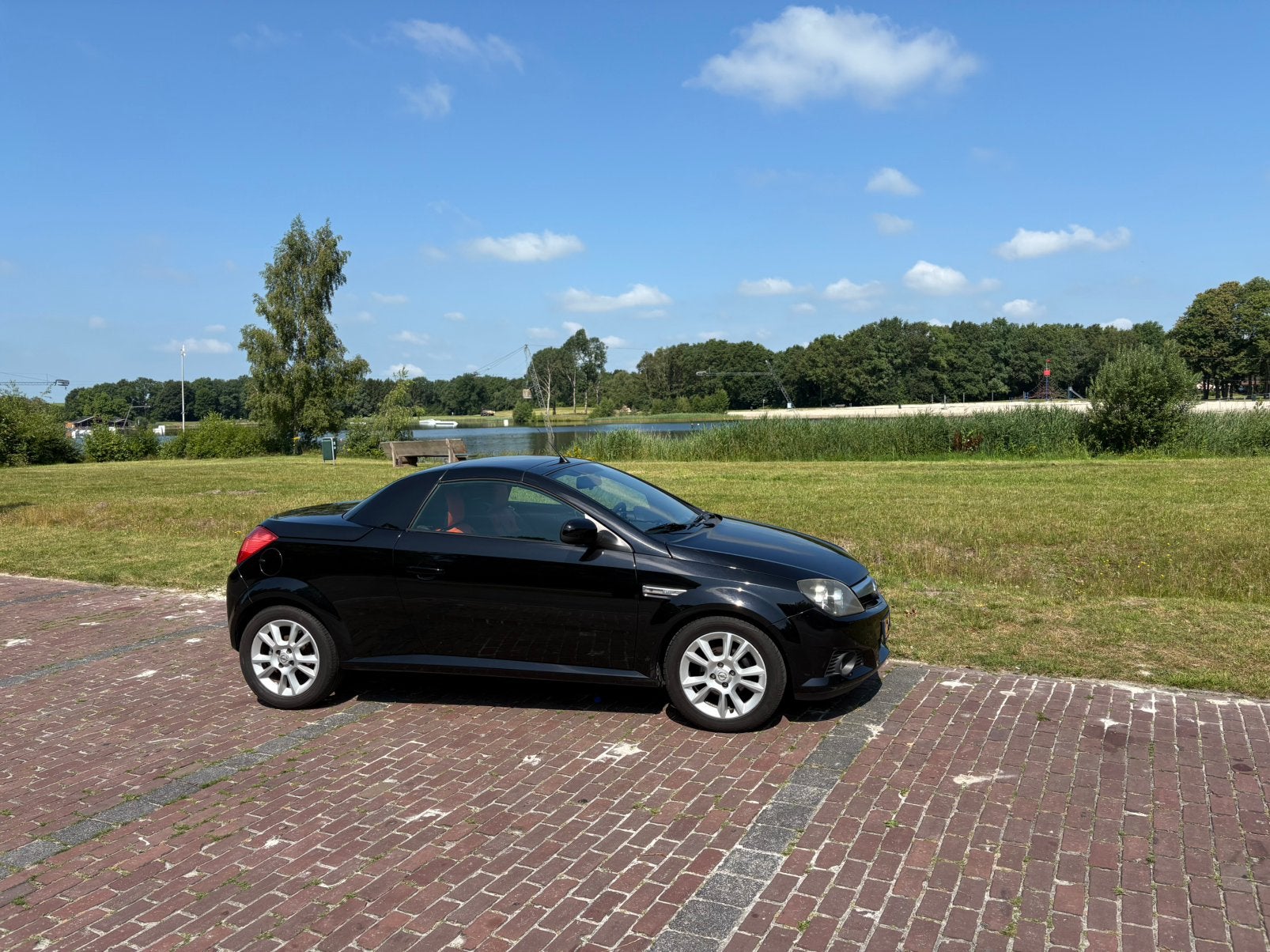 Opel Tigra 1.8 16V Twintop 2005 Zwart, Auto's, Opel, Particulier, Tigra, Benzine, E, Cabriolet, Handgeschakeld, Origineel Nederlands