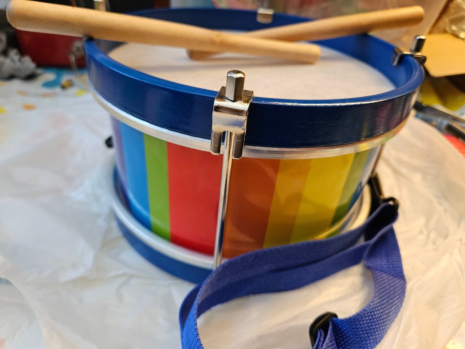 Goki Kinder Trommel Regenboog met Stokjes, Ophalen, Gebruikt, Jongen of Meisje
