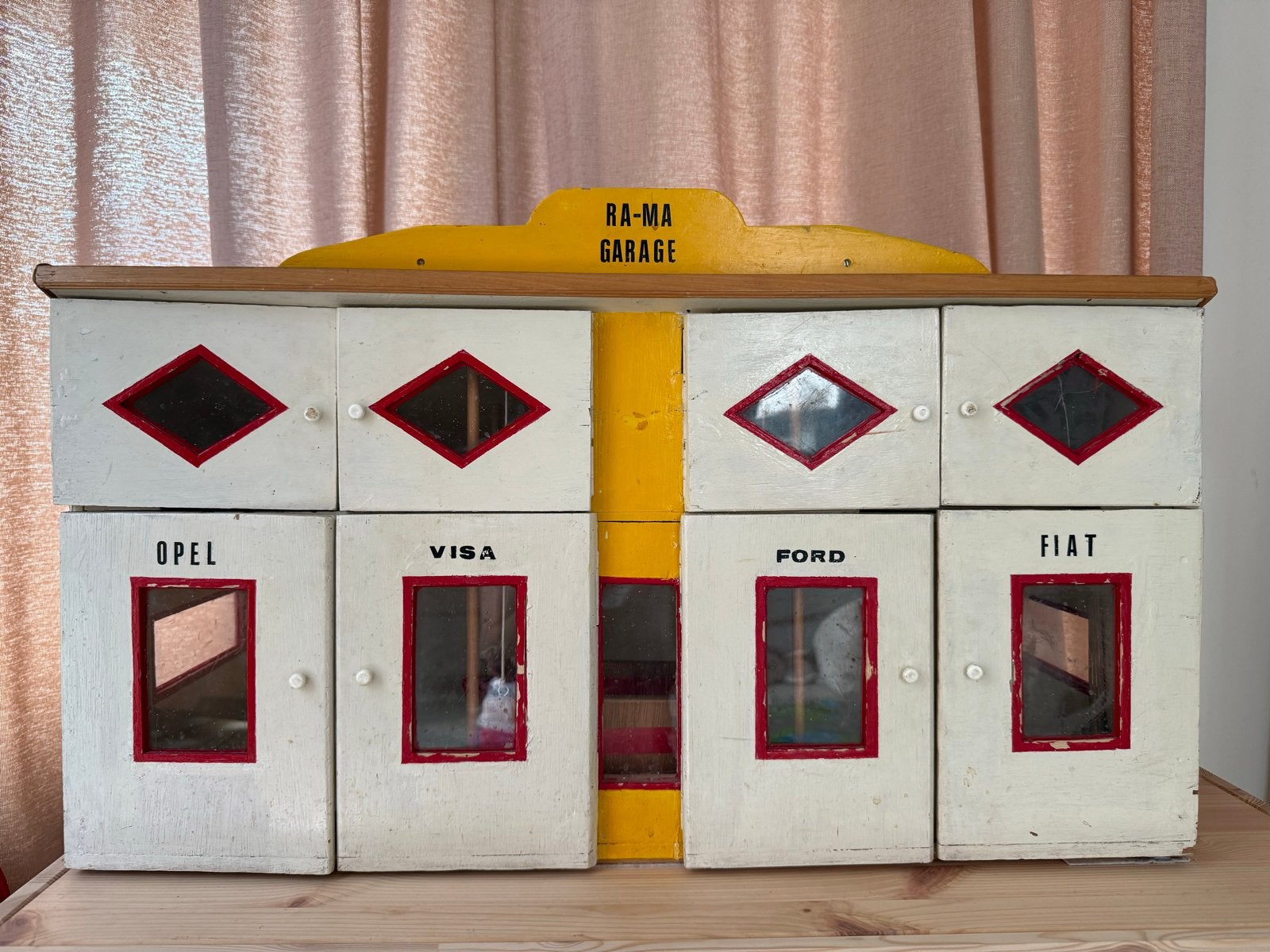 Vintage Houten Speelgoedgarage 'RA-MA GARAGE', Ophalen, Gebruikt, Overige typen