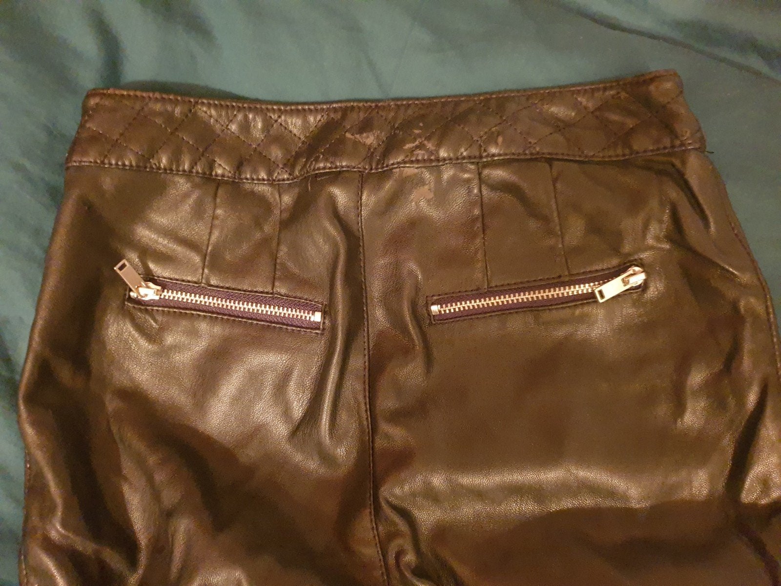 Coolcat nep leren broek met ritsjes 134 140 lederlook, Ophalen, Zo goed als nieuw, Meisje, Broek