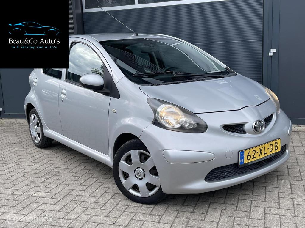Toyota Aygo 1.0-12V |Nieuwe apk | 5 deurs | Airco, Voorwielaandrijving, Gebruikt, 4 stoelen, 68 pk