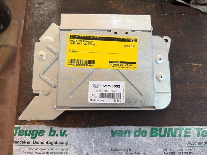 Radio versterker van een Ford KA, Gebruikt, -, -, Ford