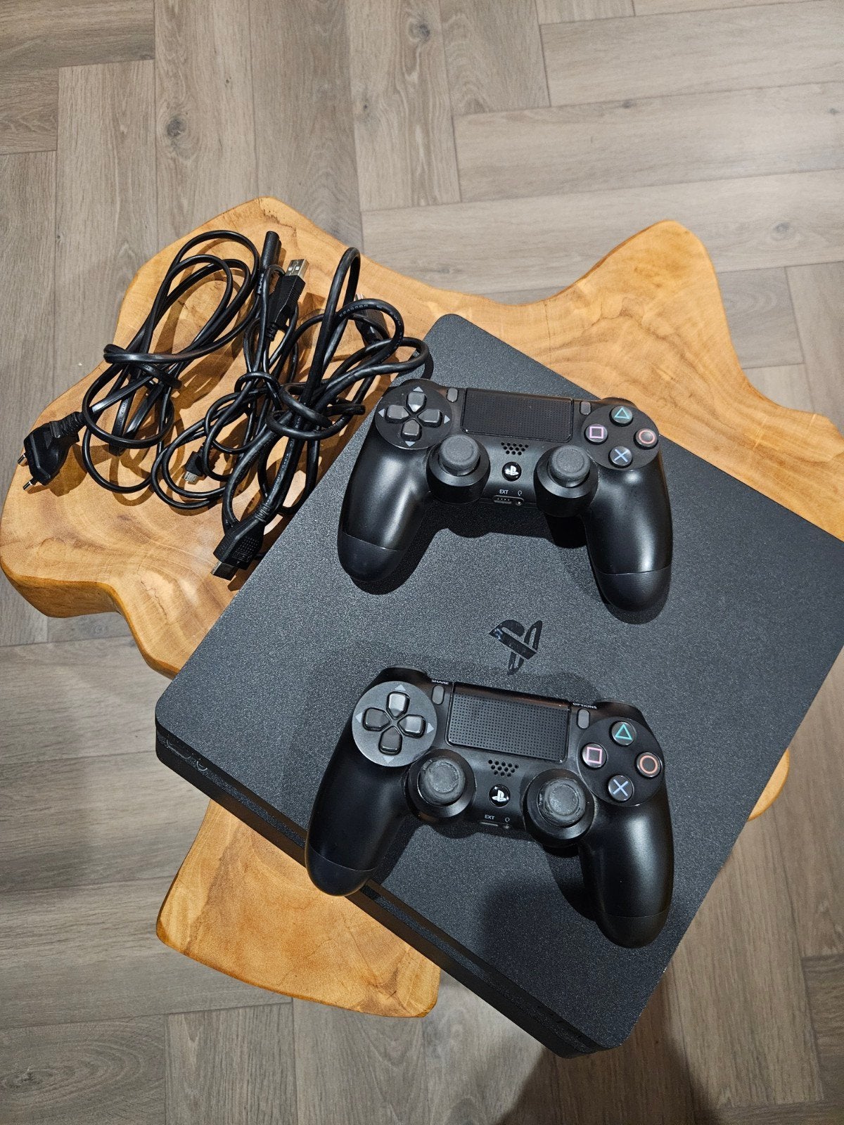 Sony PlayStation 4 met 500 GB SSD en 2 controllers, Met 2 controllers, Ophalen of Verzenden, Slim, Met harde schijf