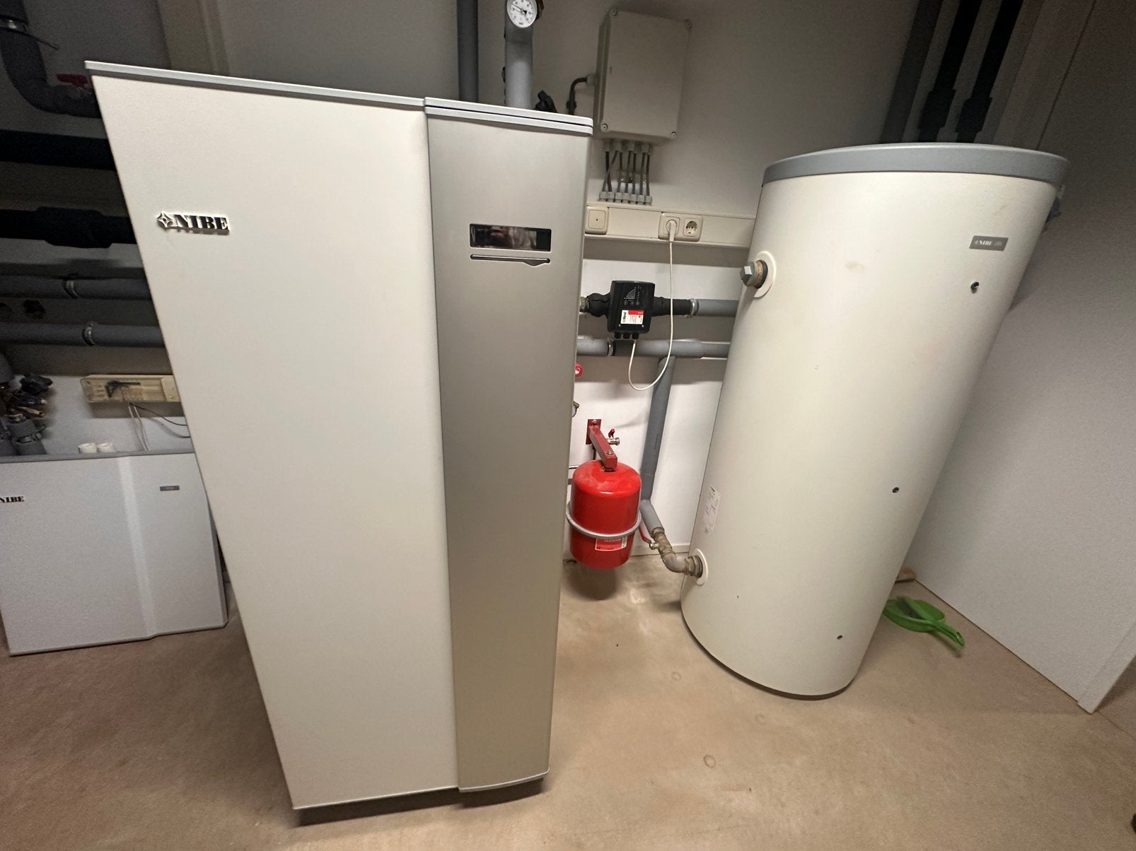Nibe warmtepomp, Ophalen, Gebruikt, 100 liter of meer, Boiler