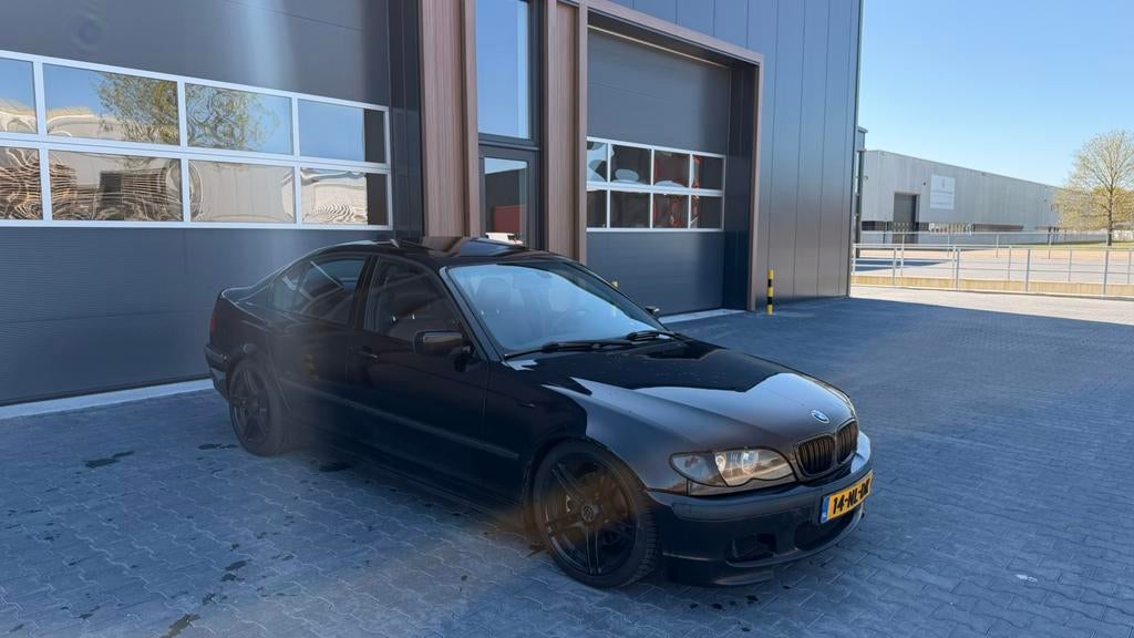 BMW E46 328i - 3-Serie 2.8 -1999- Zwart - nieuwe APK, Zwart, 75 €/maand, Handgeschakeld, Geïmporteerd