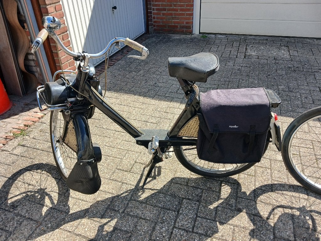 Foto 5 van 2 x Solex bromfietsen - Klassieke Franse charme