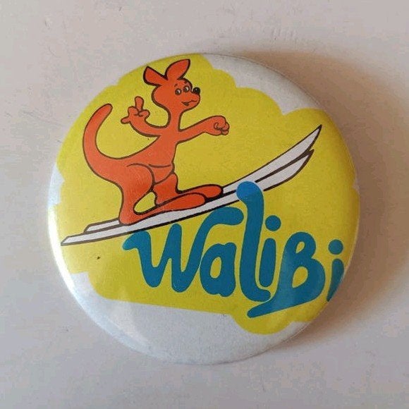 Vintage Walibi Button - Uniek verzamelobject, Verzamelen, Speldjes, Pins en Buttons, Ophalen of Verzenden, Gebruikt, Button