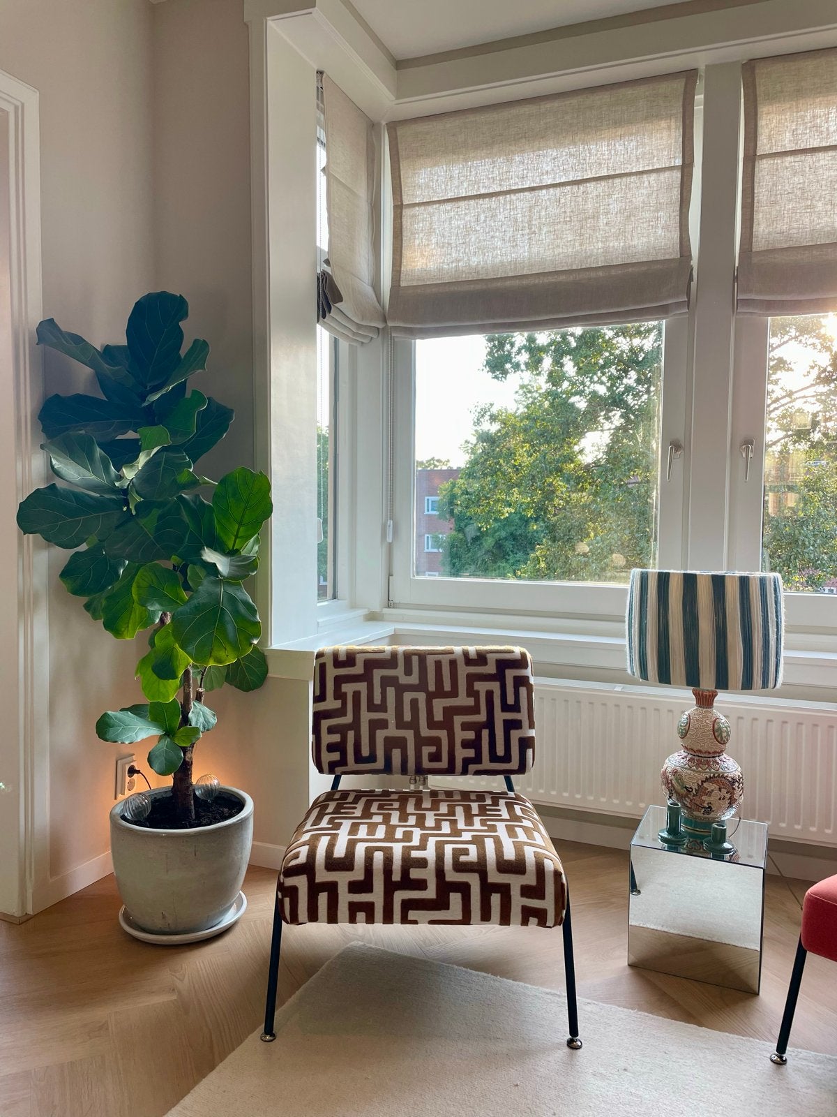 Vintage fauteuil (nieuw bekleed), Ophalen, Minder dan 75 cm, Zo goed als nieuw, Stof