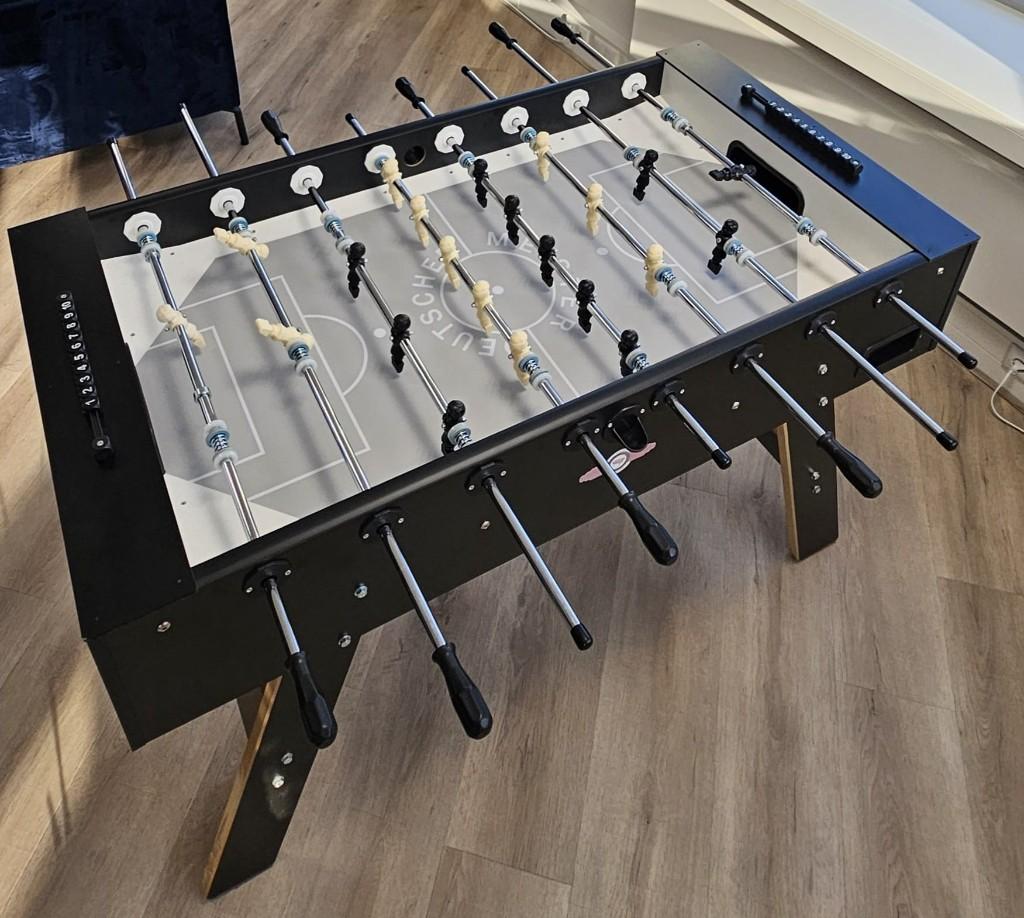 Deutscher Meister Young Line Zwart Voetbal tafel (zgan), Ophalen, Zo goed als nieuw