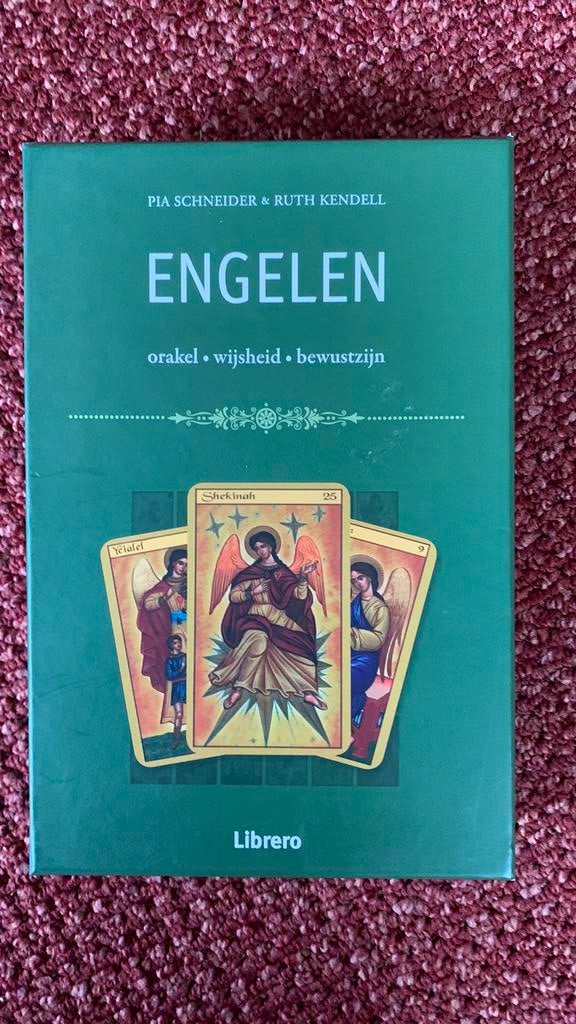 Pia Schneider - Engelen (alleen de kaarten), Astrologie, Overige typen, Ophalen of Verzenden, Zo goed als nieuw