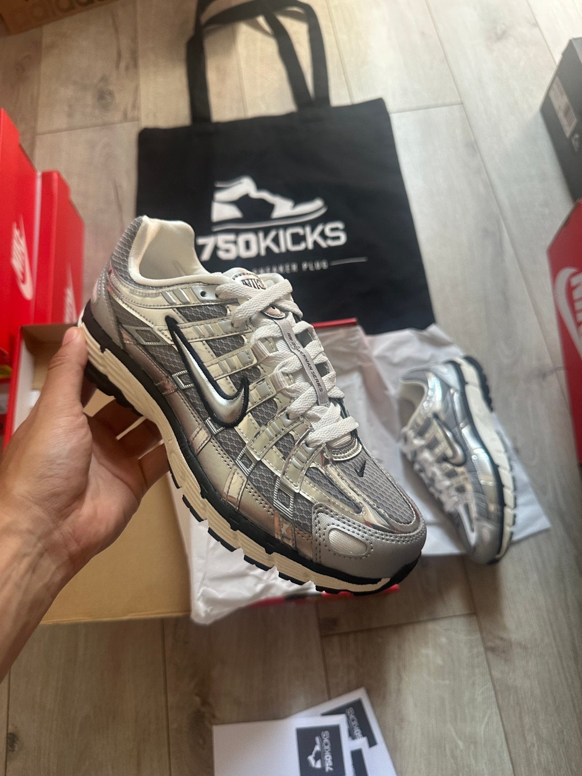 Nike P-6000 Metallic Silver CN0149-001 Maat EU38,5 38.5, Kleding | Dames, Schoenen, Nieuw, Ophalen of Verzenden, Sneakers of Gympen