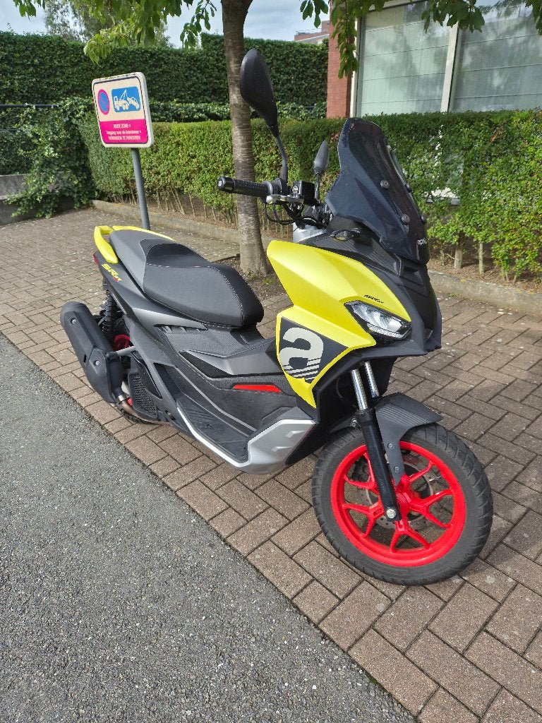 Aprilia SR GT 125, Scooter, Gebruikt, Particulier, 125 cc
