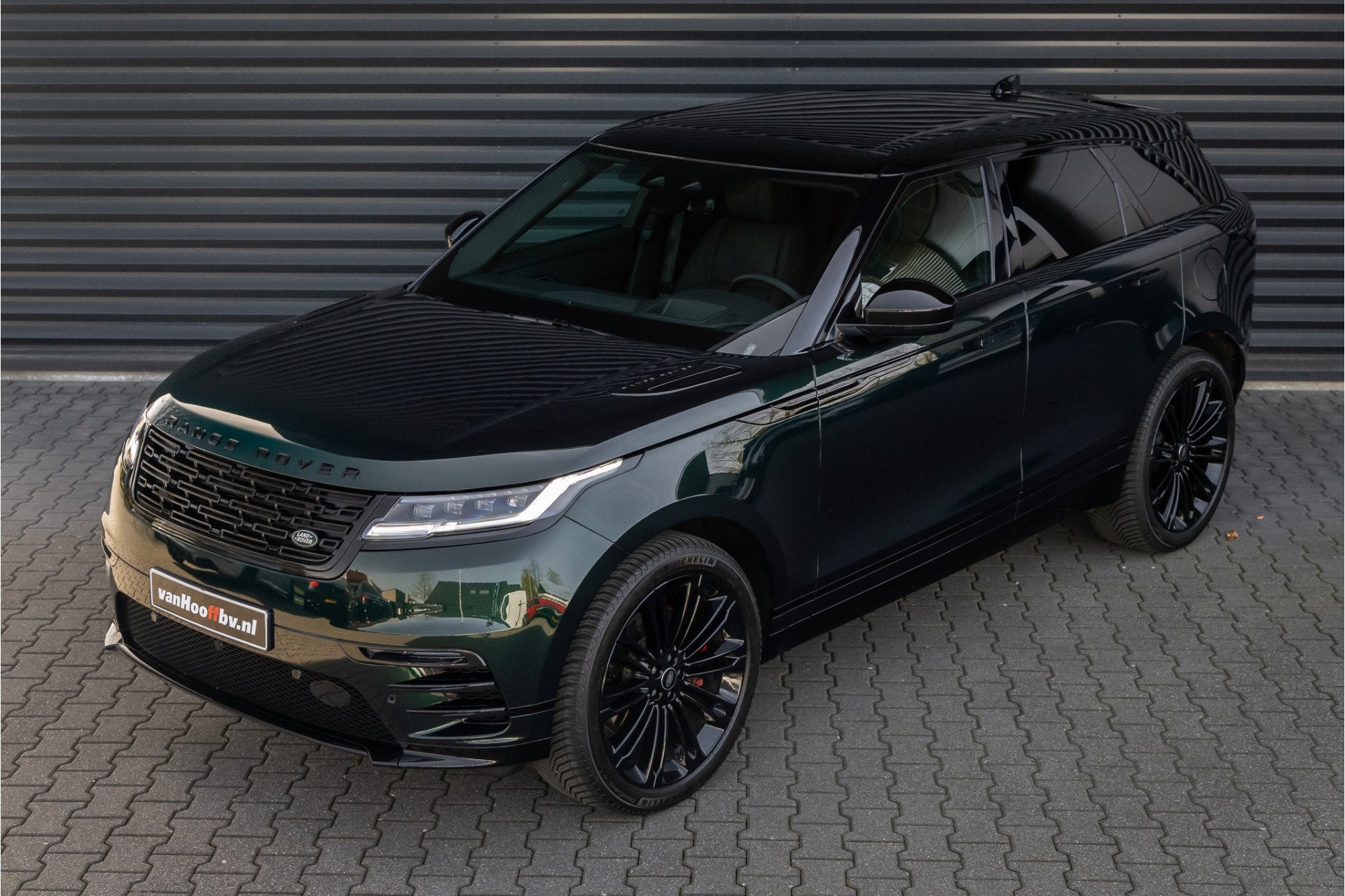 Land Rover Range Rover Velar P400e AWD Dynamic HSE PHEV - Br, Auto's, Dealer onderhouden, Gebruikt, Zwart, 4 cilinders