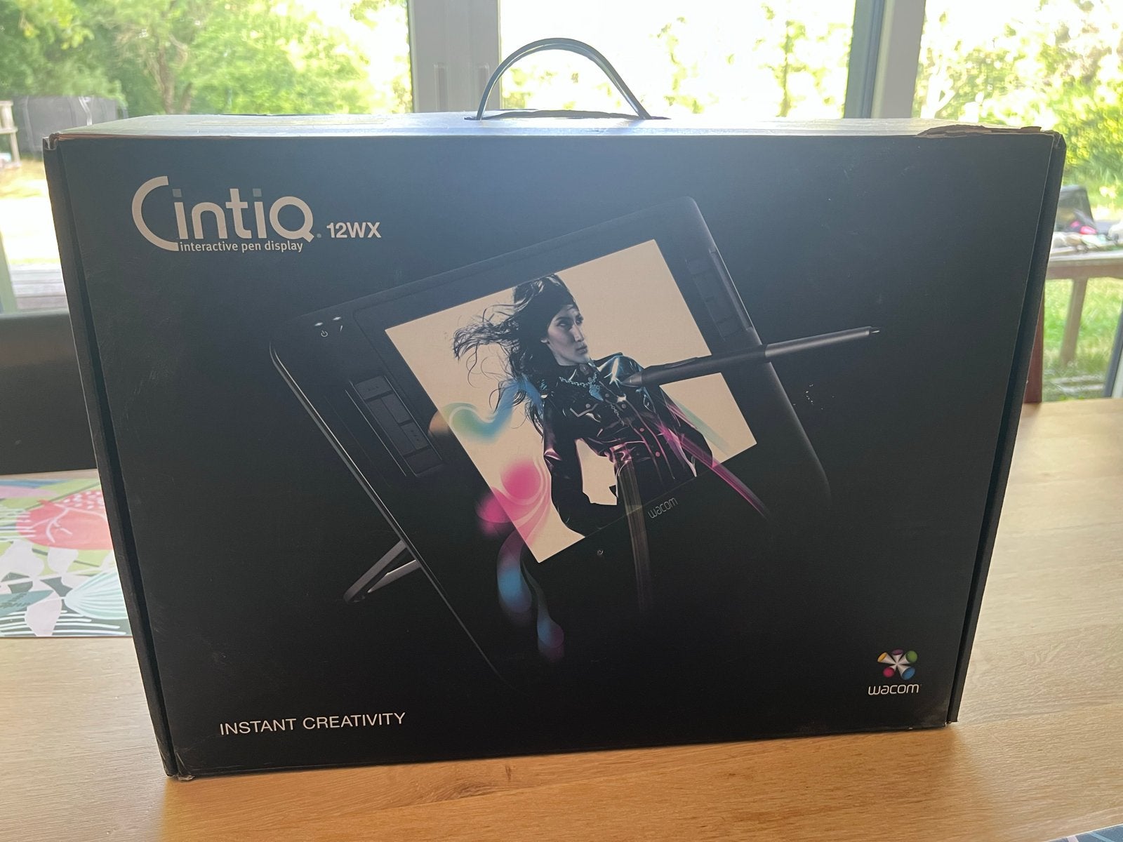 Wacom Cintiq 12WX DTZ-1200W interactief pen display, Computers en Software, Ontwerp- en Bewerkingssoftware, Gebruikt, MacOS, Windows