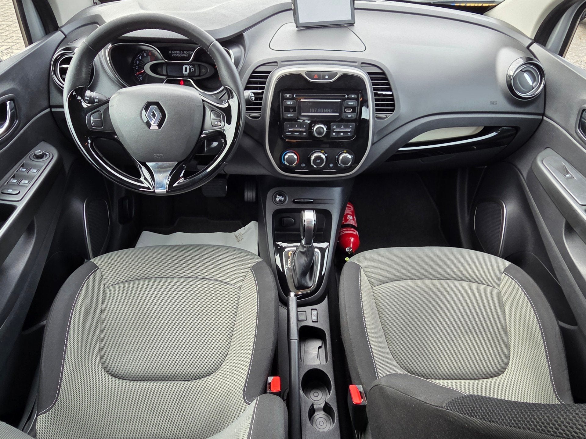 Renault Captur 1.2 TCe Dynamique/AUTOMAAT/TREKHAAK, Auto's, Start-stop-systeem, 4 cilinders, Origineel Nederlands, SUV of Terreinwagen